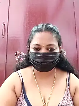 Snapshot of Mandhra28 chatting on 11.07.25 Mandhra28 online show from 11.07.25