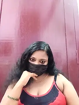 Snapshot of Mandhra28 chatting on 11.15.25 Mandhra28 online show from 11.15.25