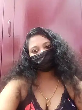 Snapshot of Mandhra28 chatting on 11.18.25 Mandhra28 online show from 11.18.25