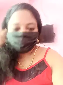 Snapshot of Mandhra28 chatting on 11.19.25 Mandhra28 online show from 11.19.25