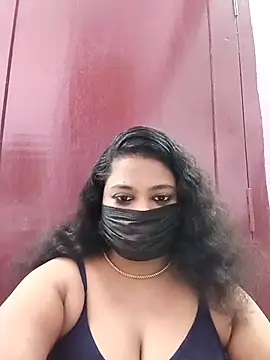 Snapshot of Mandhra28 chatting on 11.20.25 Mandhra28 online show from 11.20.25