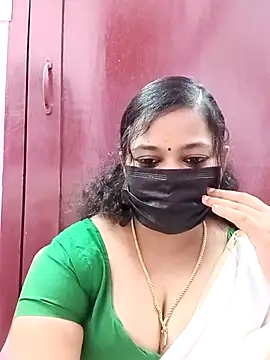 Snapshot of Mandhra28 chatting on 12.15.25 Mandhra28 online show from 12.15.25