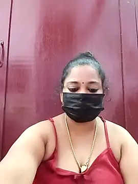 Snapshot of Mandhra28 chatting on 12.19.25 Mandhra28 online show from 12.19.25