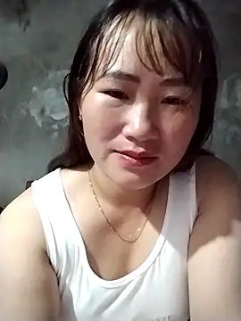 Snapshot of emini-xx chatting on 11.09.25 emini-xx online show from 11.09.25