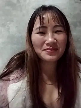 Snapshot of emini-xx chatting on 11.15.25 emini-xx online show from 11.15.25