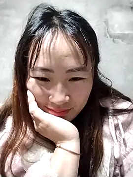 Snapshot of emini-xx chatting on 11.21.25 emini-xx online show from 11.21.25