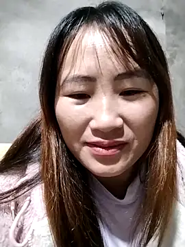 Snapshot of emini-xx chatting on 11.23.25 emini-xx online show from 11.23.25