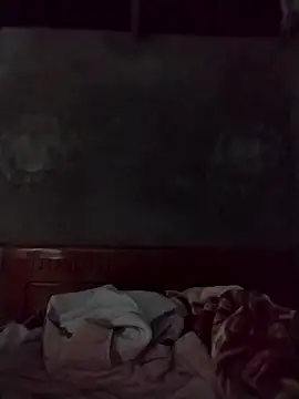 Snapshot of emini-xx chatting on 12.14.25 emini-xx online show from 12.14.25