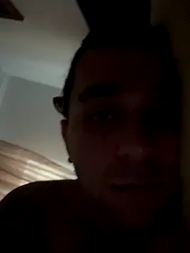 Snapshot of NNichox chatting on 10.27.25 NNichox online show from 10.27.25