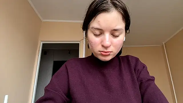 Snapshot of BunkedTempter chatting on 11.10.25 BunkedTempter online show from 11.10.25