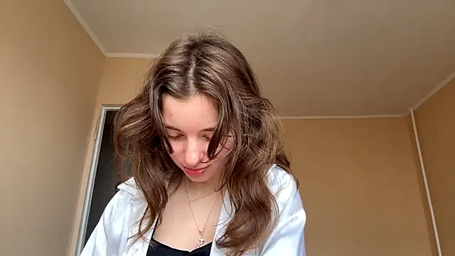 Snapshot of BunkedTempter chatting on 11.13.25 BunkedTempter online show from 11.13.25