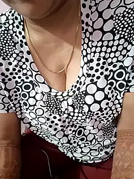 Snapshot of Richarani321 chatting on 10.27.25 Richarani321 online show from 10.27.25