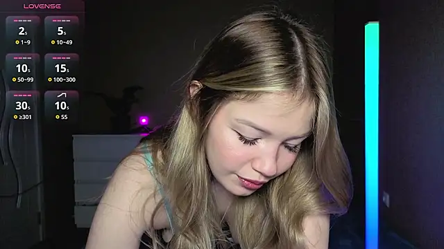 Snapshot of pawsclawss chatting on 03.02.26 pawsclawss online show from 03.02.26