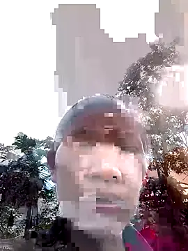 Snapshot of bella-la chatting on 10.28.25 bella-la online show from 10.28.25