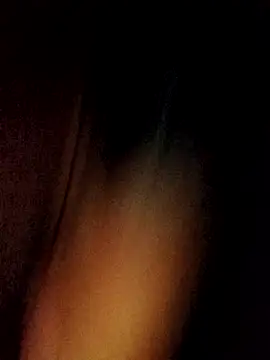 Snapshot of bella-la chatting on 11.04.25 bella-la online show from 11.04.25