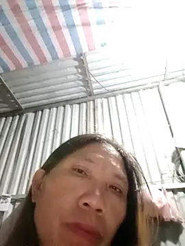 Snapshot of bella-la chatting on 11.10.25 bella-la online show from 11.10.25