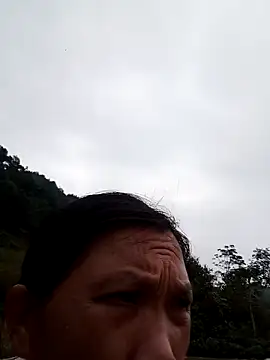 Snapshot of bella-la chatting on 11.17.25 bella-la online show from 11.17.25