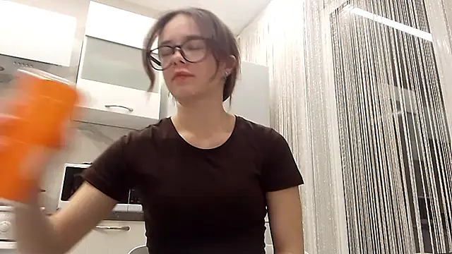 Snapshot of Dangoo910 chatting on 11.13.25 Dangoo910 online show from 11.13.25