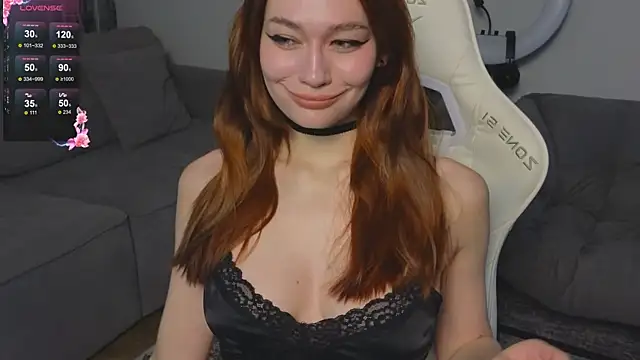 Snapshot of bimboterica chatting on 12.05.25 bimboterica online show from 12.05.25