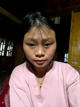 Snapshot of Sophia-123 chatting on 10.31.25 Sophia-123 online show from 10.31.25