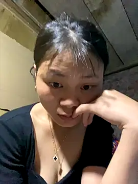 Snapshot of Sophia-123 chatting on 11.05.25 Sophia-123 online show from 11.05.25