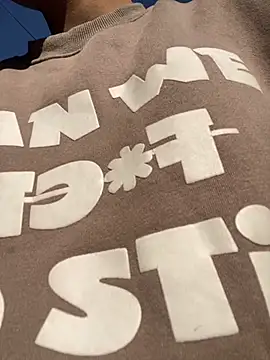 Snapshot of Sophia-123 chatting on 11.23.25 Sophia-123 online show from 11.23.25