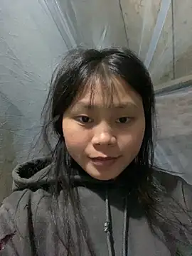 Snapshot of Sophia-123 chatting on 11.29.25 Sophia-123 online show from 11.29.25