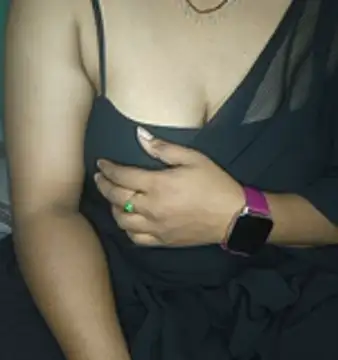 Snapshot of shreyareddy99 chatting on 11.22.25 shreyareddy99 online show from 11.22.25