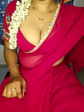 shreyareddy99 online show from 04.28.26
