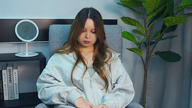 RacquelSookoo online show from 10.30.25