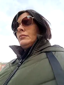 Piediniecollant online show from 03.18.26