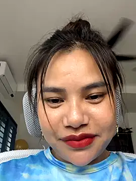 VinaVibe online show from 10.28.25