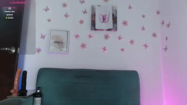 Snapshot of evelinmartinez chatting on 07.24.26 evelinmartinez online show from 07.24.26