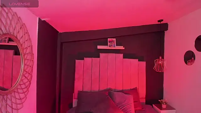 mia jagger online show from 03.02.26