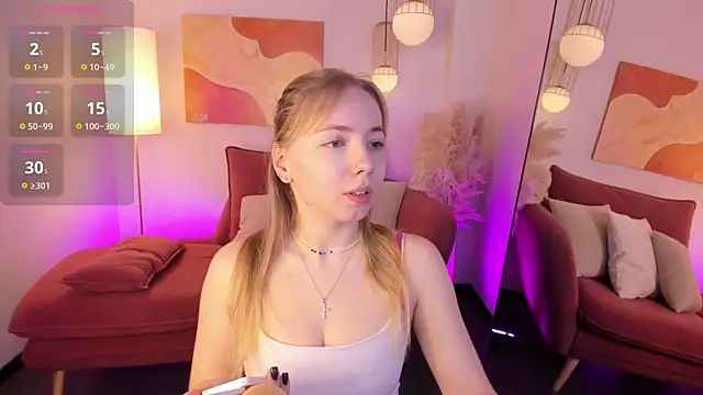 Nora Miller online show from 11.06.25