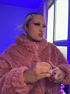 Snapshot of pinkbaddie777 chatting on 02.01.26 pinkbaddie777 online show from 02.01.26