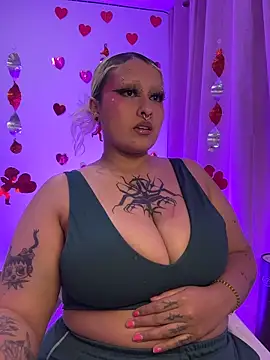 Snapshot of pinkbaddie777 chatting on 02.08.26 pinkbaddie777 online show from 02.08.26