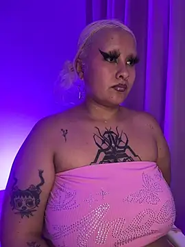 Snapshot of pinkbaddie777 chatting on 02.20.26 pinkbaddie777 online show from 02.20.26