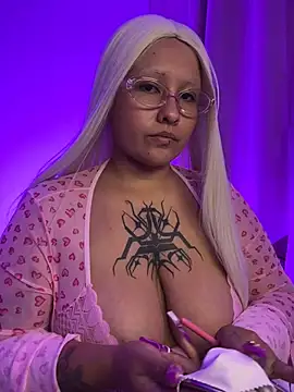 Snapshot of pinkbaddie777 chatting on 02.25.26 pinkbaddie777 online show from 02.25.26