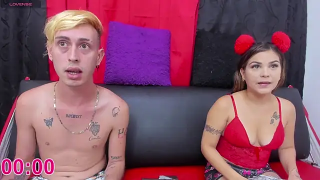Snapshot of In_my_room_anything_goes chatting on 05.17.26 In my room anything goes online show from 05.17.26
