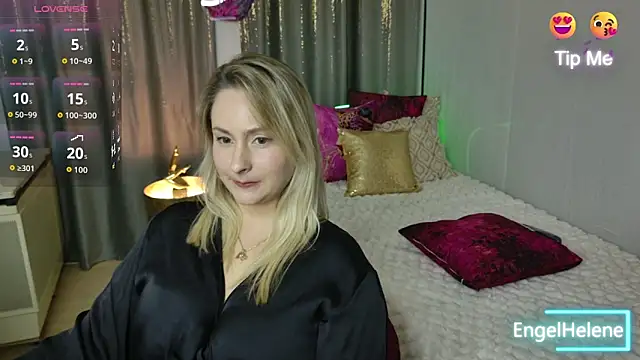 EngelHelene online show from 10.31.25