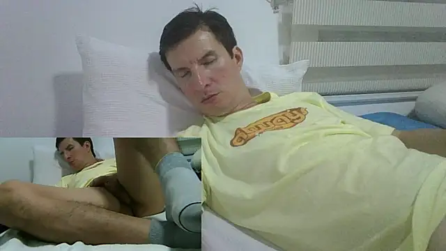 carliesexyman online show from 10.29.25