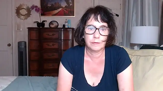 BigbustedBrenda online show from 11.04.25