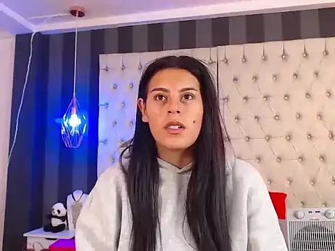 Camile Petite online show from 11.01.25