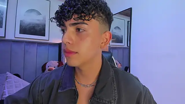 Snapshot of Niick_Twiink chatting on 11.01.25 Niick Twiink online show from 11.01.25