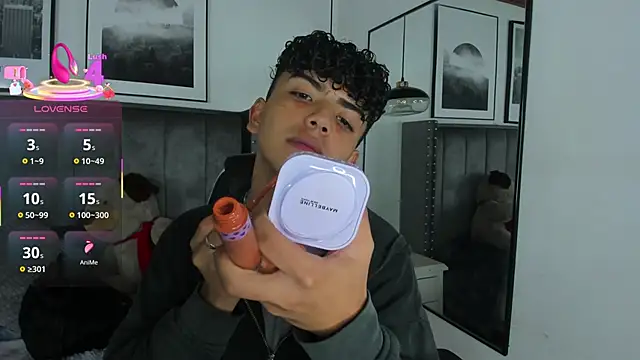 Snapshot of Niick_Twiink chatting on 11.20.25 Niick Twiink online show from 11.20.25