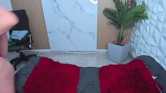 Snapshot of Samantharoseee_ chatting on 11.27.25 Samantharoseee online show from 11.27.25