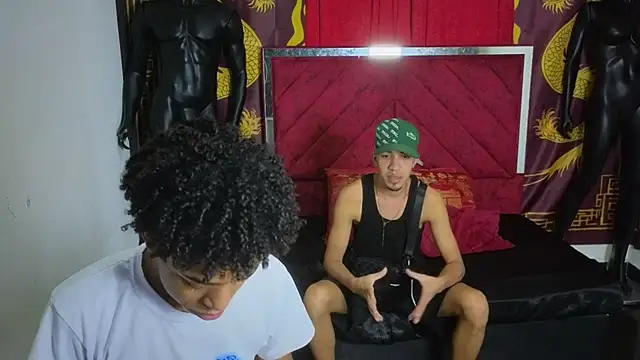 Snapshot of Scoundrel_Room chatting on 11.11.25 Scoundrel Room online show from 11.11.25