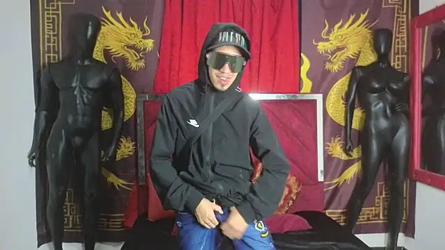 Snapshot of Scoundrel_Room chatting on 11.22.25 Scoundrel Room online show from 11.22.25