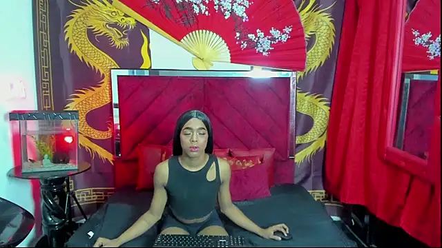 Snapshot of Scoundrel_Room chatting on 12.05.25 Scoundrel Room online show from 12.05.25